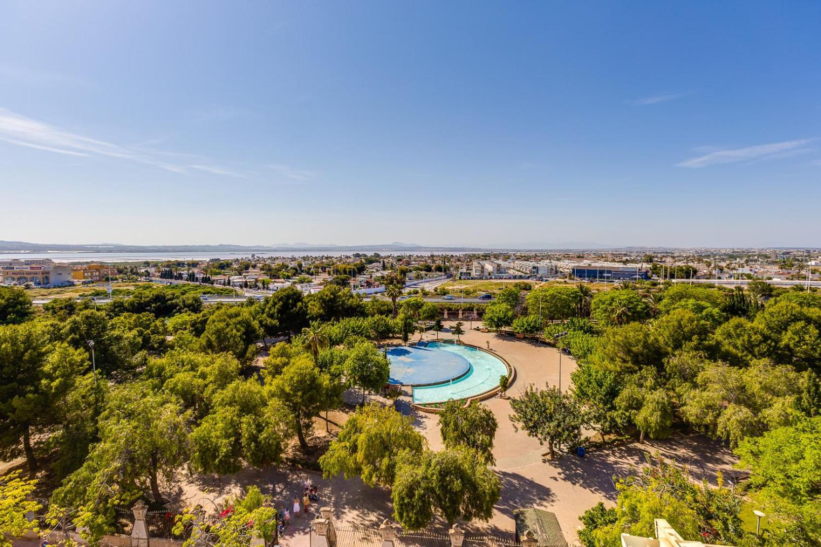 Parque De Las Naciones Torrevieja Exterior photo
