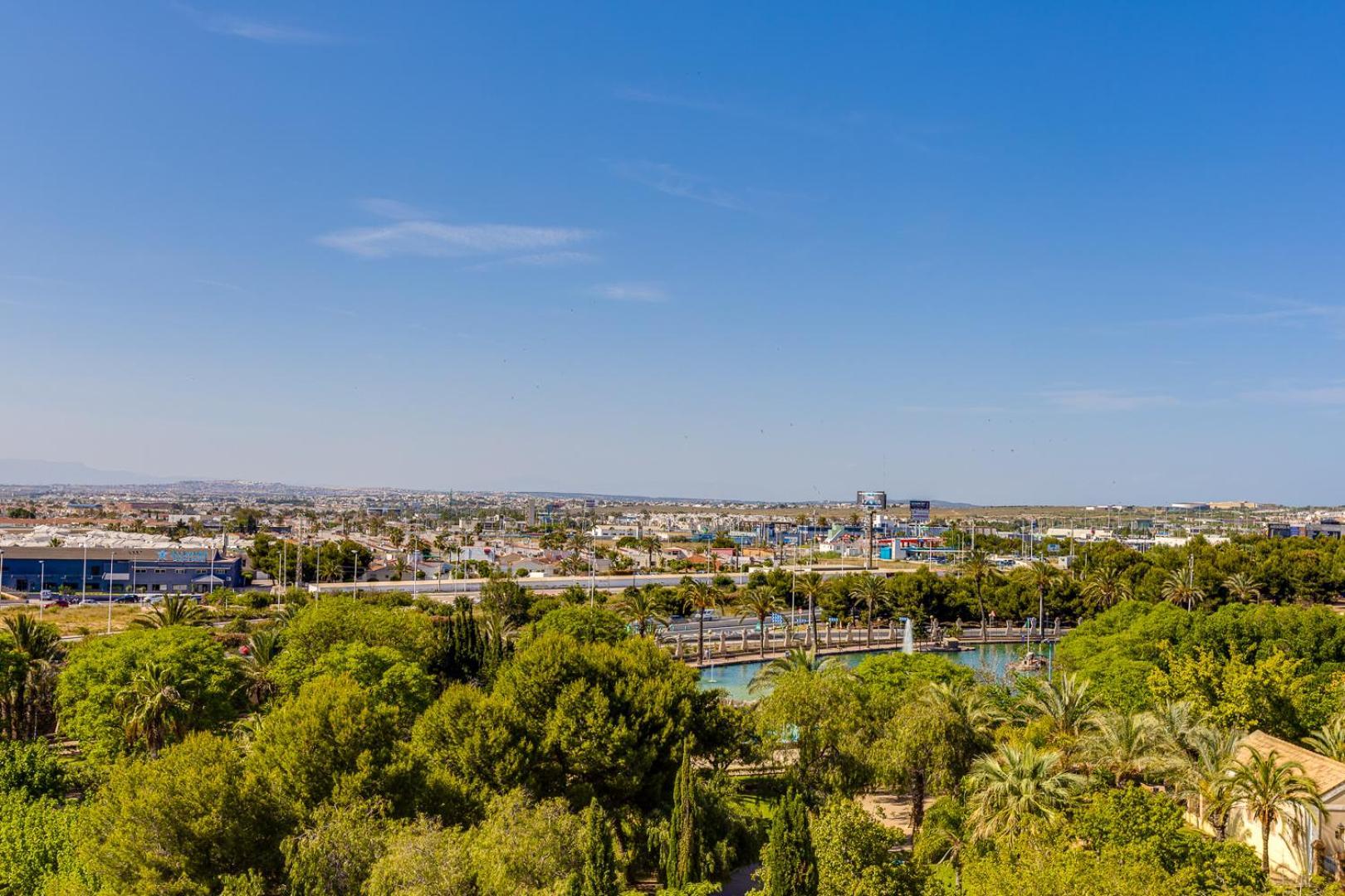 Parque De Las Naciones Torrevieja Exterior photo